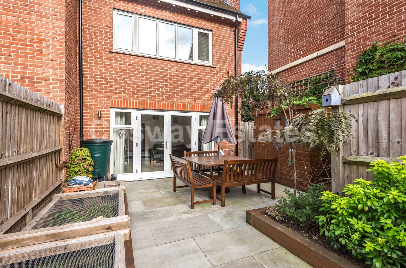 Tommy Flowers Mews, Mill Hill